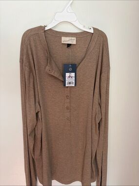 Target Women's Long-Sleeve Henley Top - Taupe